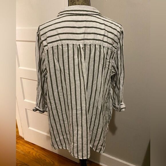 Per Se White and Green Striped Collared V Neck Rolled Sleeve Shift Shirt - Picture 3 of 9